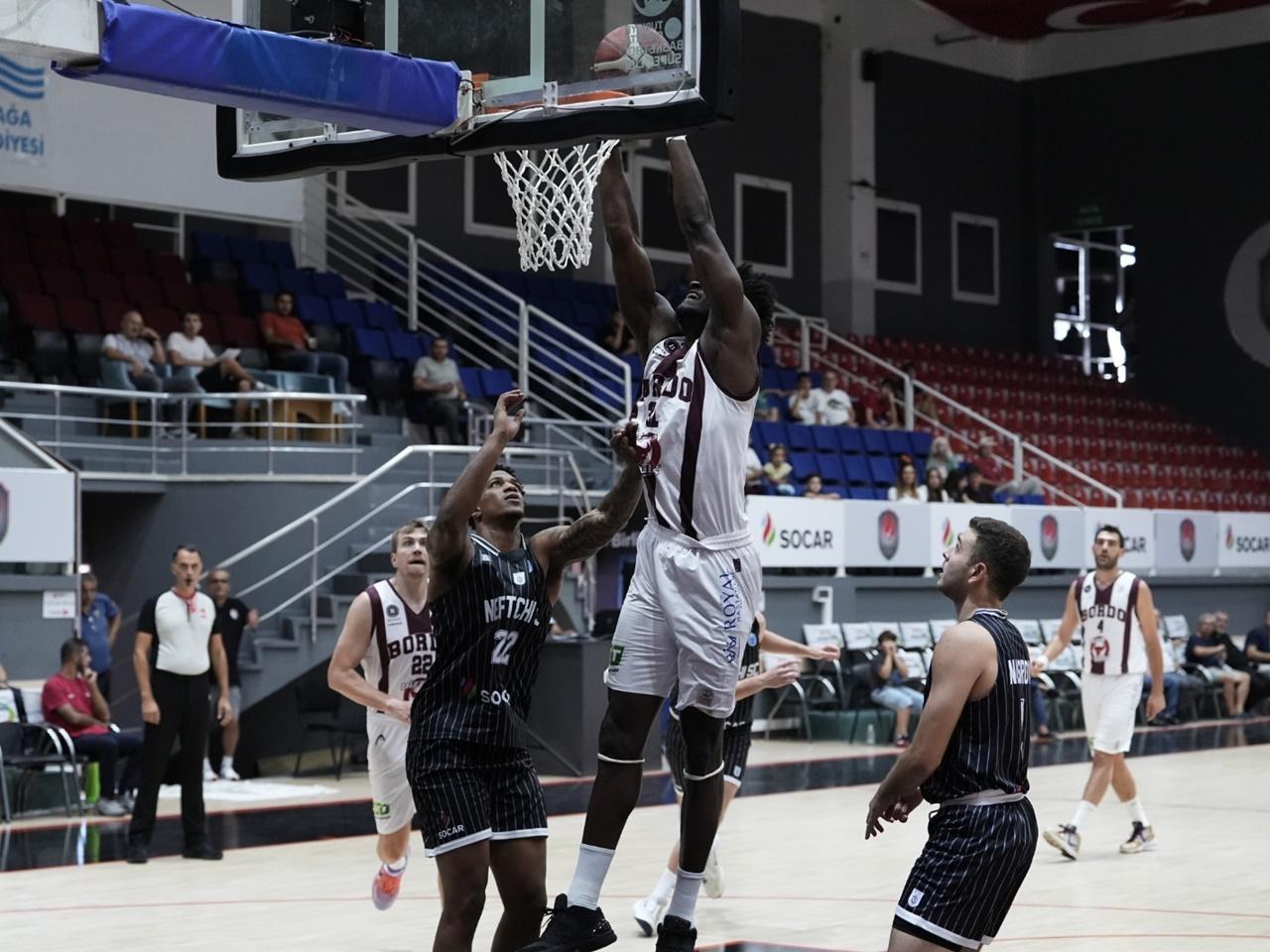 Pizza Bulls Bordo Ege Cup'ta Esiyor: 105 Sayılık Gövde Gösterisi