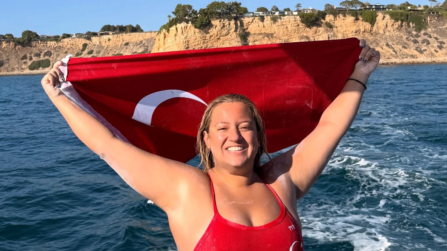 Ece Demir'den Tarihi Başarı: Catalina Kanalı'nı Geçen İlk Türk Kadın
