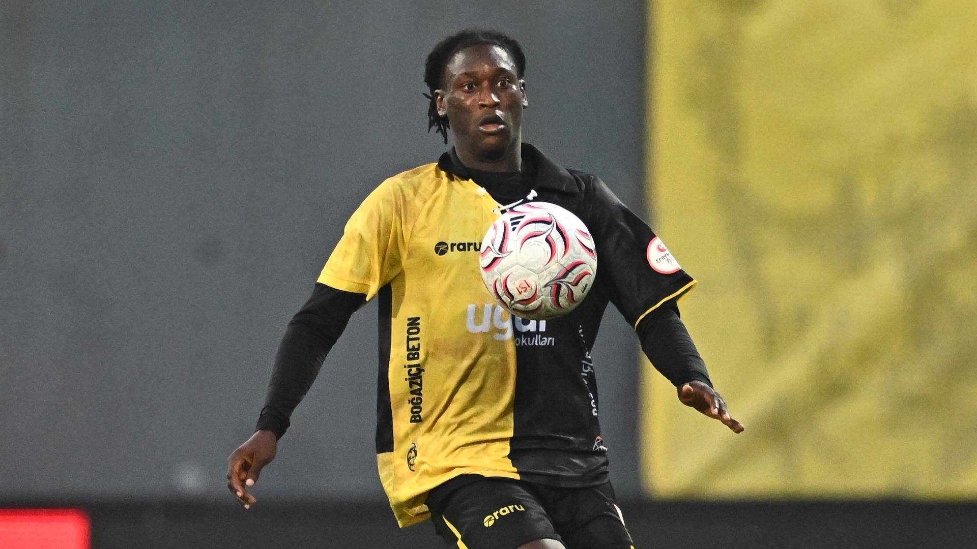 Elvin Mendy’nin Sağlık Durumu: İstanbulspor'da Büyük Endişe ve İlk Detaylar