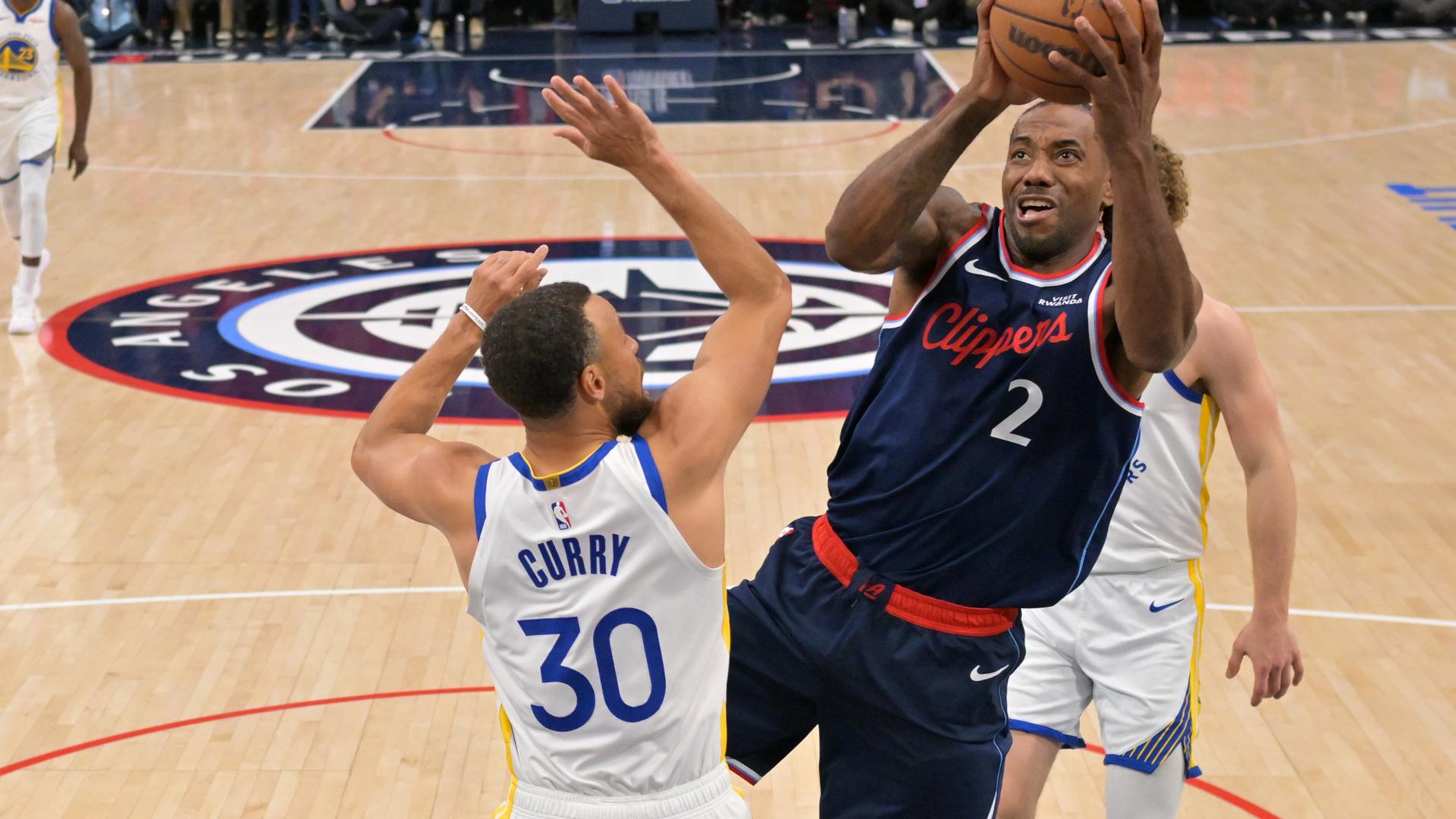Kawhi Leonard Toronto'da: NBA'de Yılın En Büyük Takas Bombası Patladı