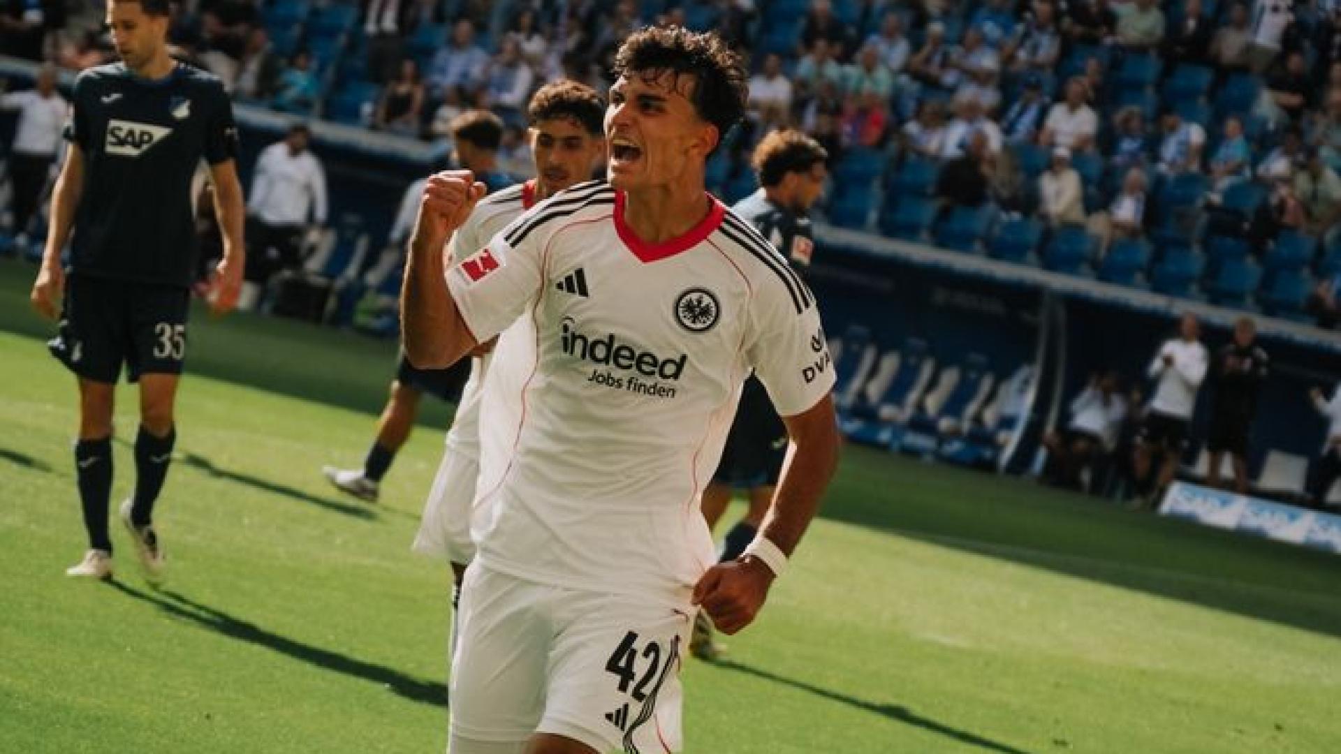 Can Uzun Fırtınası: Frankfurt Mainz'ı 3-1'le Geçti