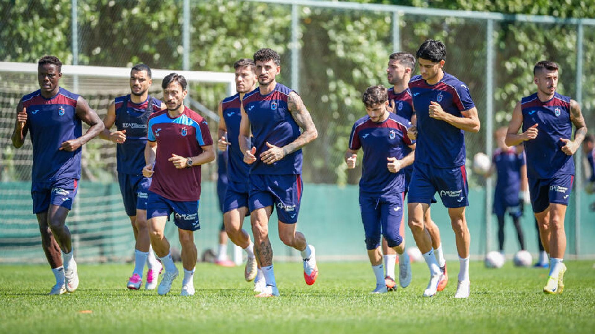 Trabzonspor-Galatasaray Zirvesi: Karadeniz'de Taktiksel Devrim ve Büyük Randevu