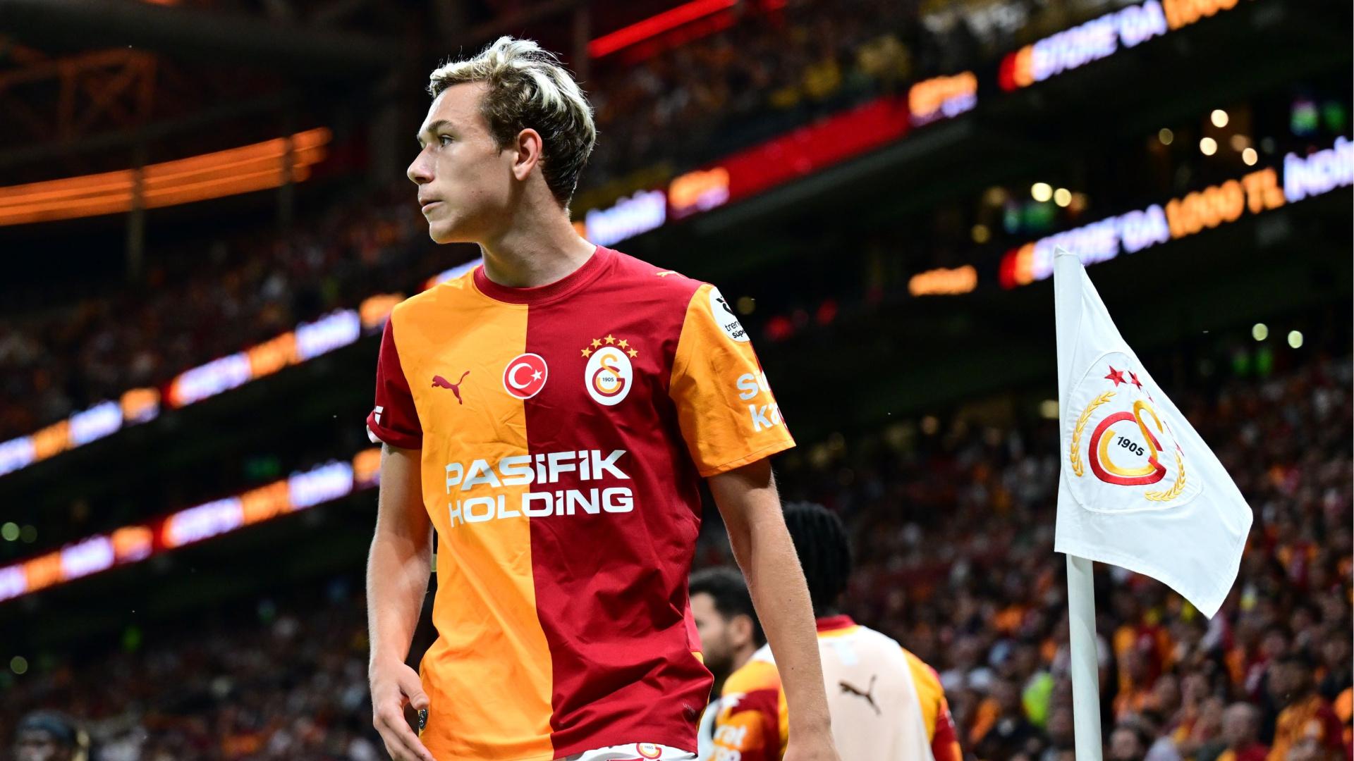 Aleksey Batrakov'un Rusya Milli Takımı'na Daveti: Galatasaray'da Yükselen Yıldız