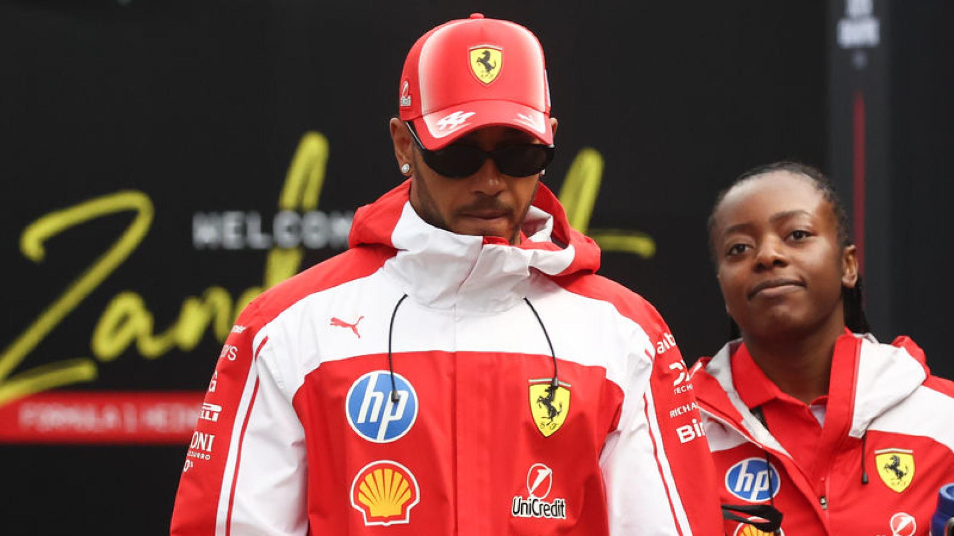 Lewis Hamilton’ın Macklemore Desteği: Padoğun Ötesinde Bir Duruş