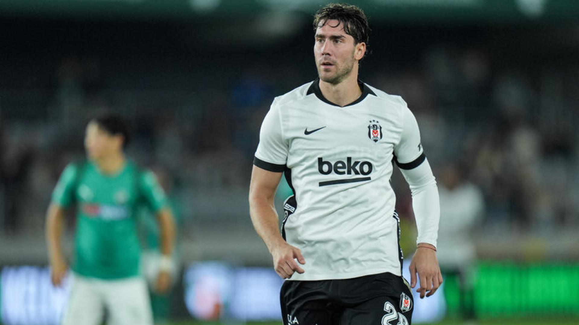 Dusan Vlahovic’in Dönüşü: Beşiktaş’ta Marsilya Maçıyla Başlayan Yeni Dönem