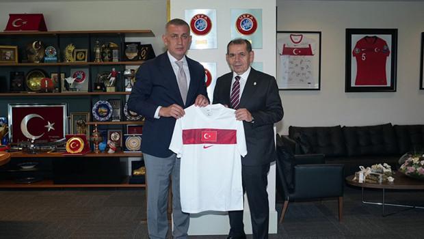 Özel Analiz: Dursun Özbek'ten TFF Başkanı Hacıosmanoğlu'na zi...