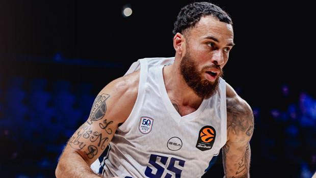 Anadolu Efes'in Zenit Galibiyeti: Yeni Sezonun Taktiksel Röntgeni