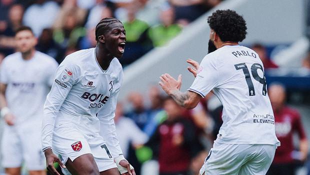Dockers Derbisi: Millwall ve West Ham'ın Taktiksel Düellosu ve Londra'nın Ruhu