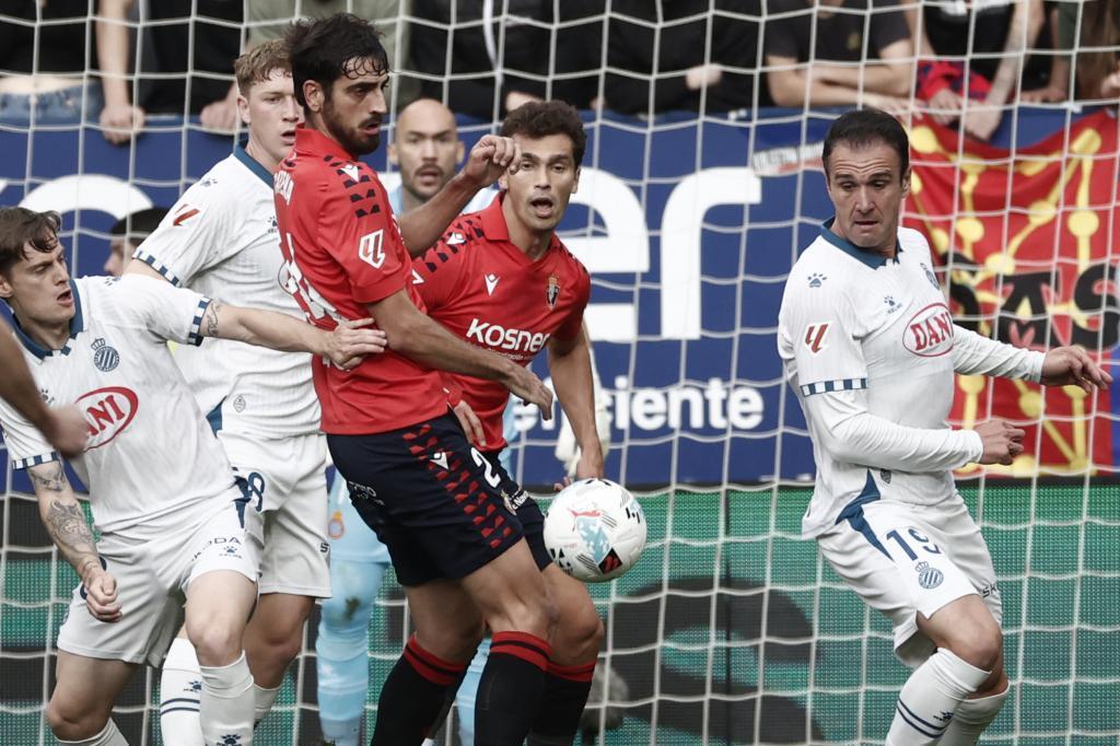 El Sadar'da Yaraları Sarma Zamanı: Osasuna ve Espanyol'un Kritik Randevusu