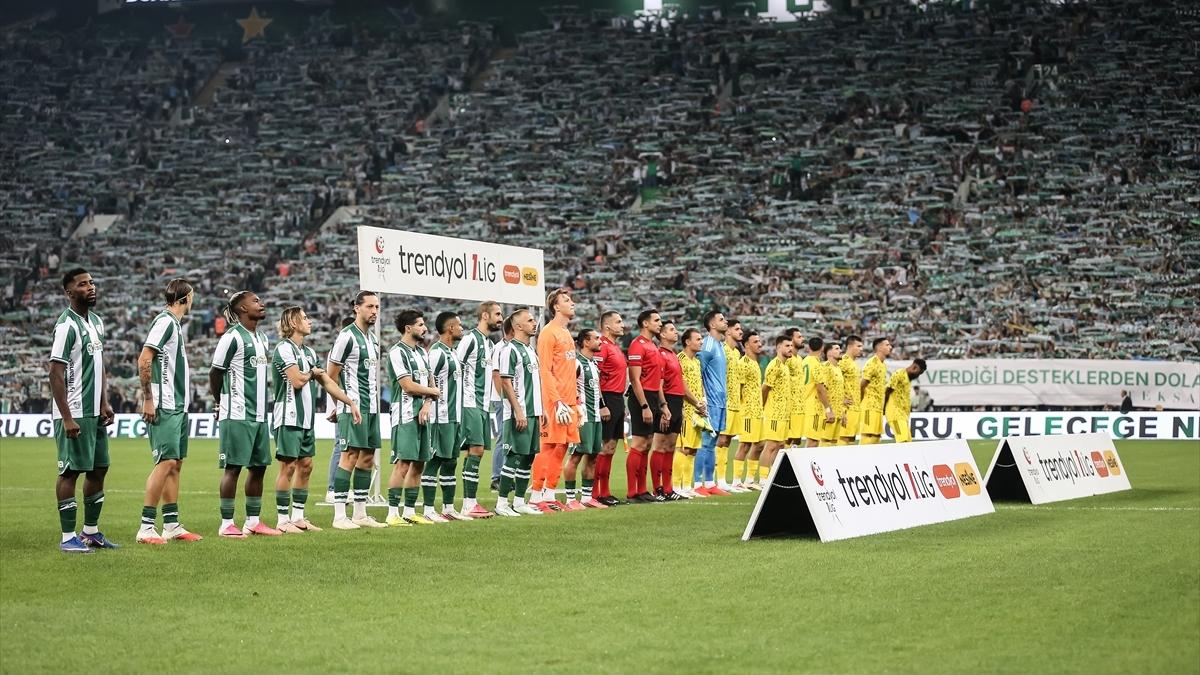 Bursaspor'un Erokspor Sınavı: Timsah Arena'da Taktiksel Çözülme ve Düşündüren 2-2