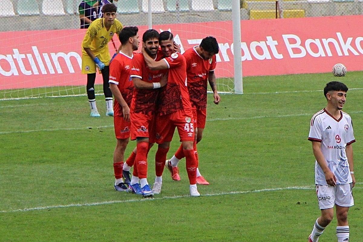 Amasyaspor FK'dan Tarihi Gövde Gösterisi: Çankırıgücü'ne 10 Golle Ağır Ders