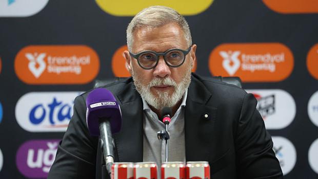Thorsten Fink'in Samsunspor'daki Sınavı: İstikrar mı, Yoksa Bir Paradoks mu?