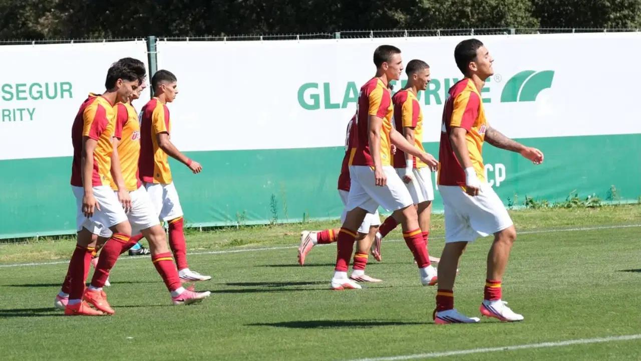 Galatasaray'ın gençleri son dakikalarda yıkıldı!