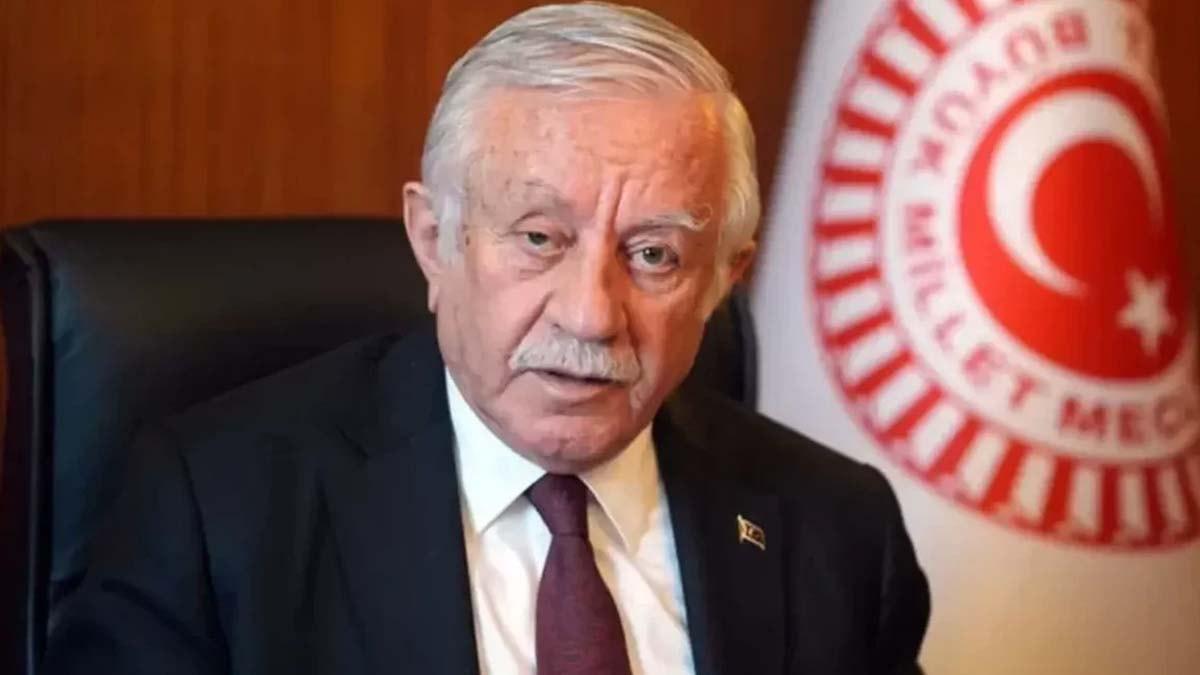 Süper Lig'de Siyaset ve Futbol: Cumhur İttifakı'nın Tribünlere Yansıyan Krizi